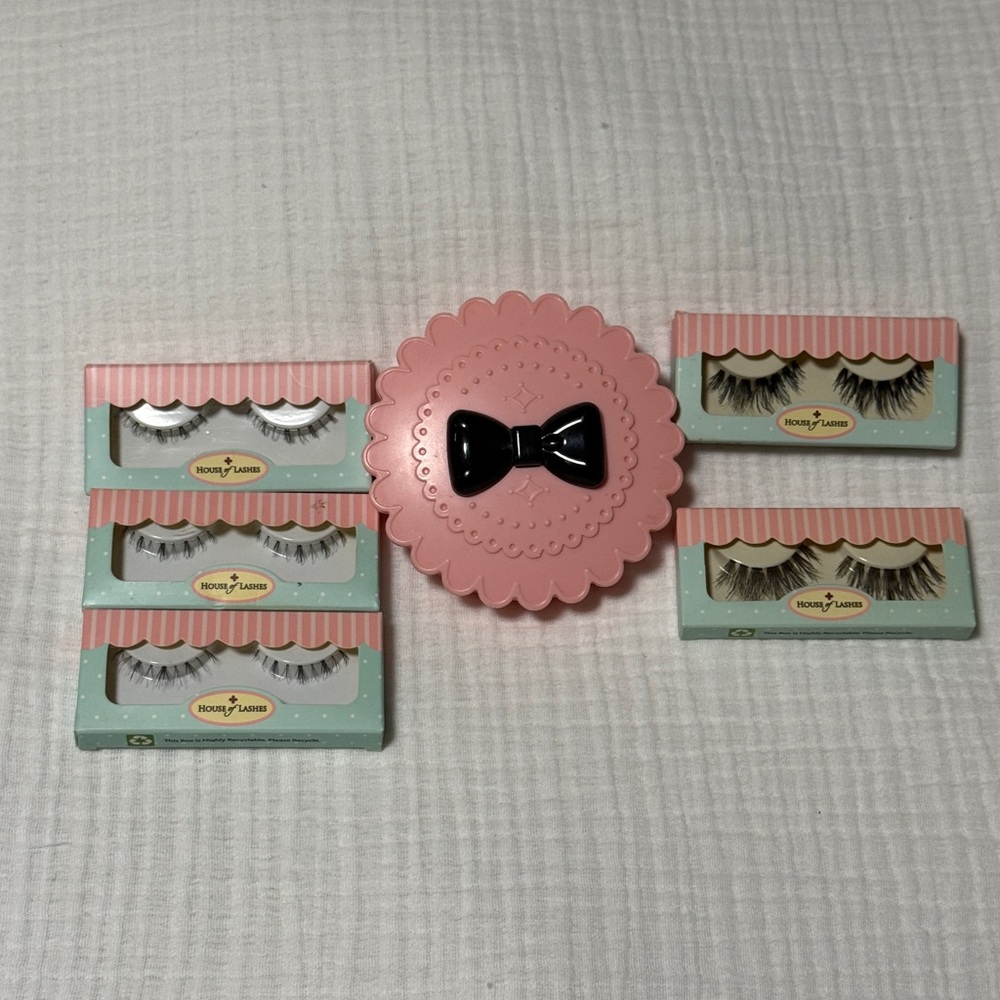 House Of Lashes False Lashes with Pink and Black Bow lash case